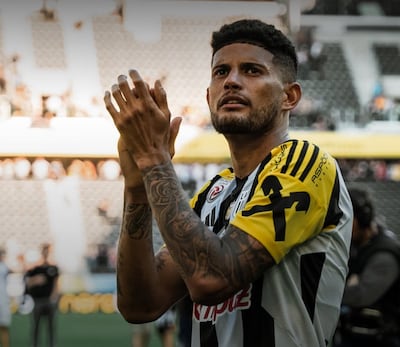 Andrés Andrade hace historia: es el tercer panameño en jugar la Champions League