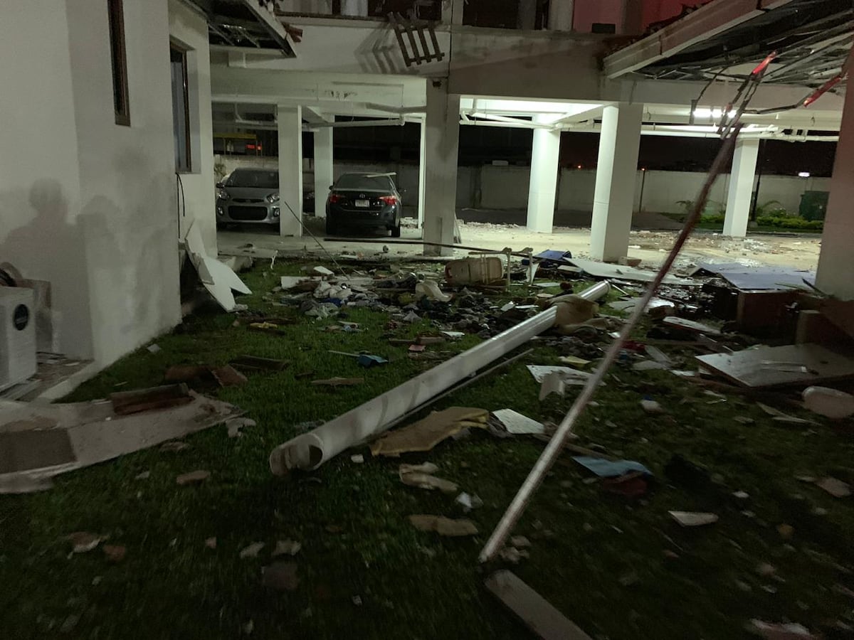 Violenta explosión sacude edificio en Costa Sur. Video