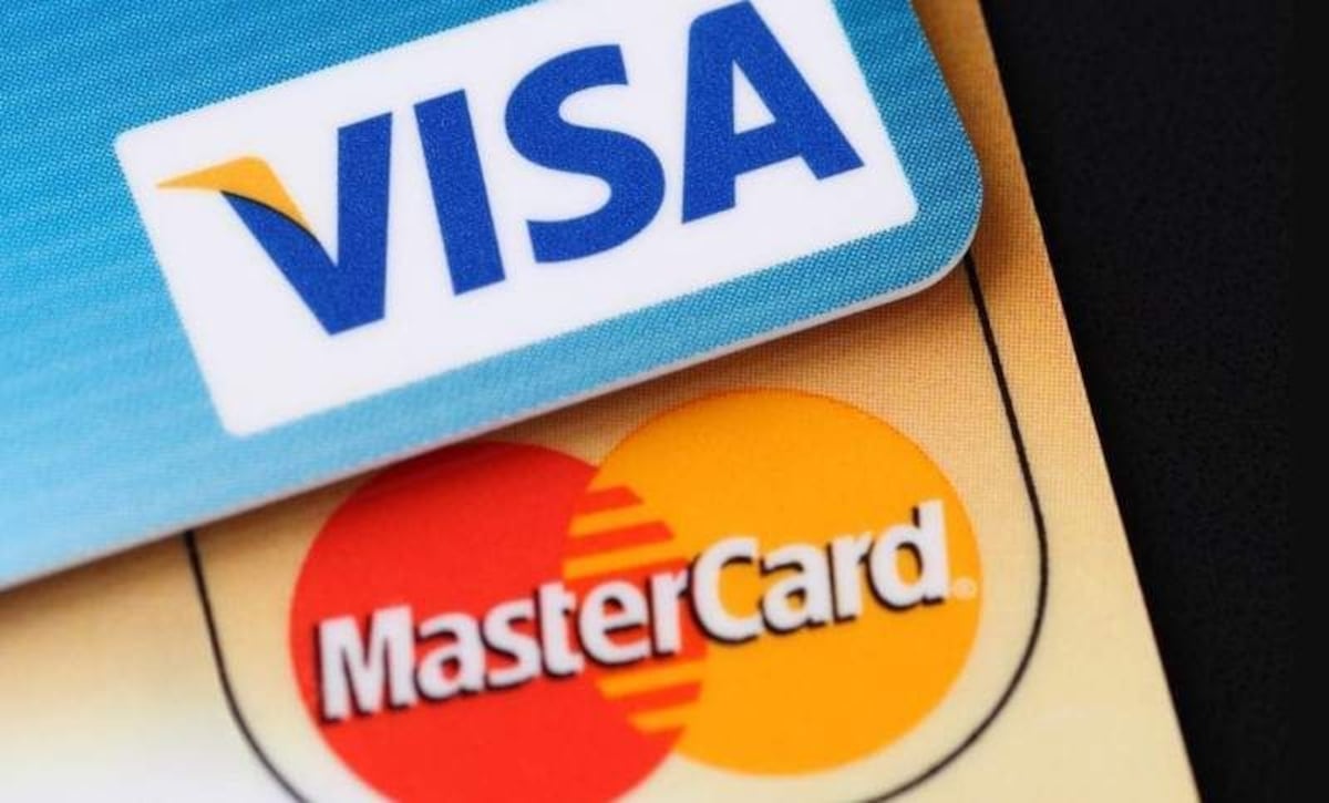 Ahora sí. Visa y Mastercard suspenden sus operaciones en Rusia