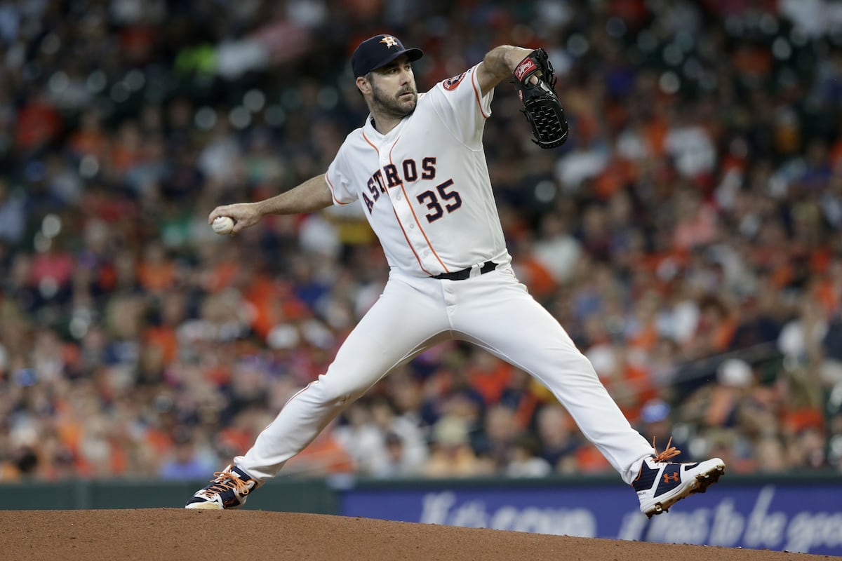 Joya de  Verlander y jonrón de Altuve catapultan a los Astros