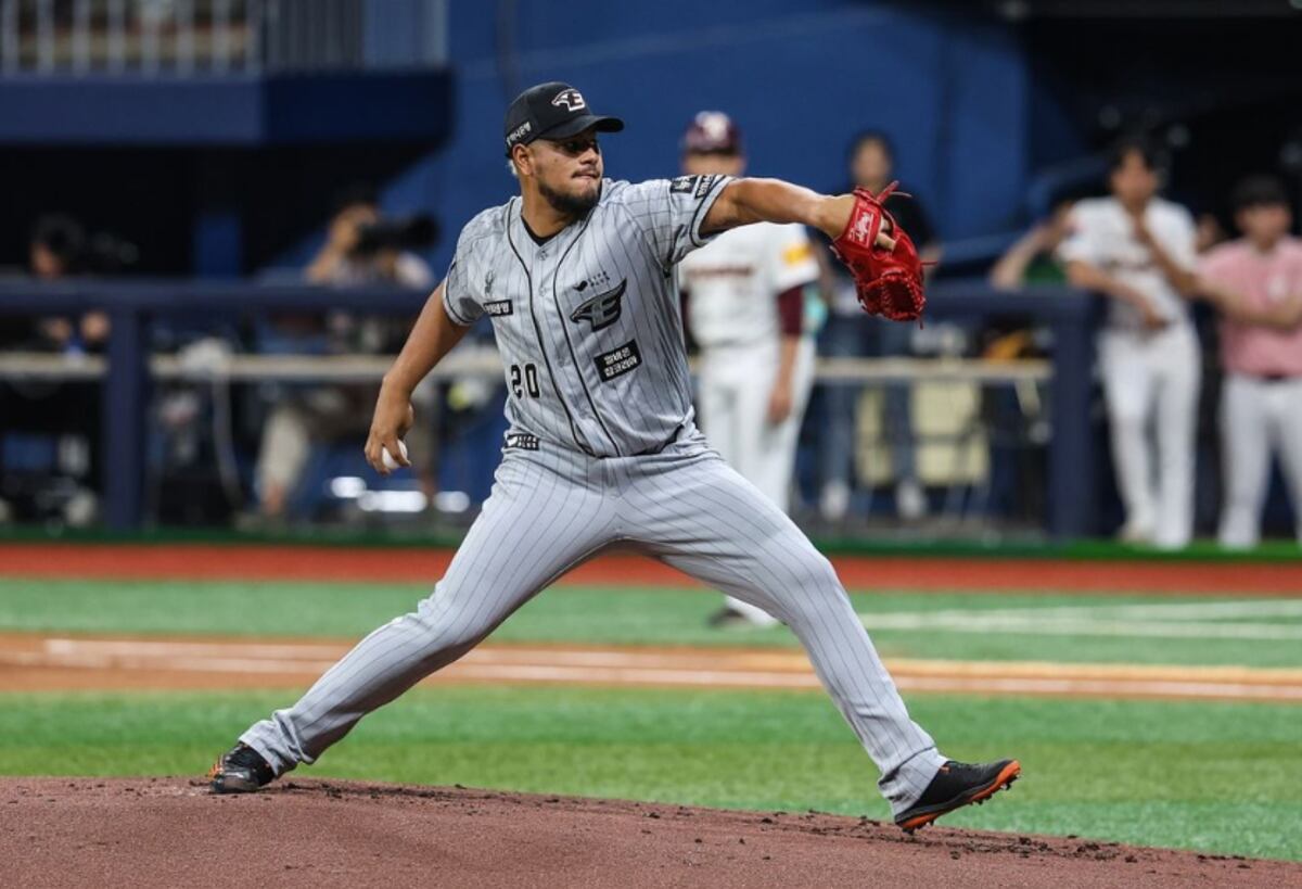 El panameño Jaime Barría sigue dominando la lomita con los Hanwha Eagles en el béisbol coreano