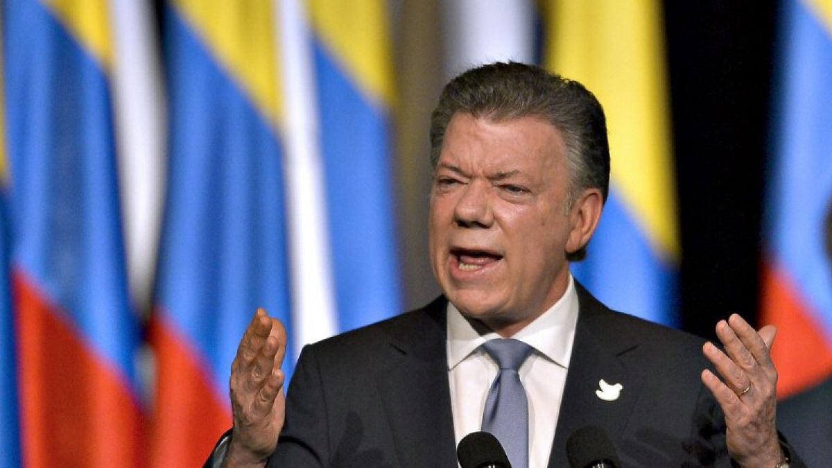 Condenan a cinco años de cárcel a exjefe de campaña de expresidente de Colombia, Juan Manuel Santos