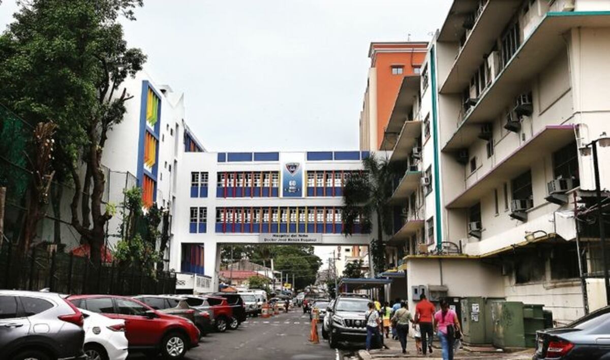 Se desprende losa en Hospital del Niño. Desalojan área afectada y suspenden servicio de Odontología