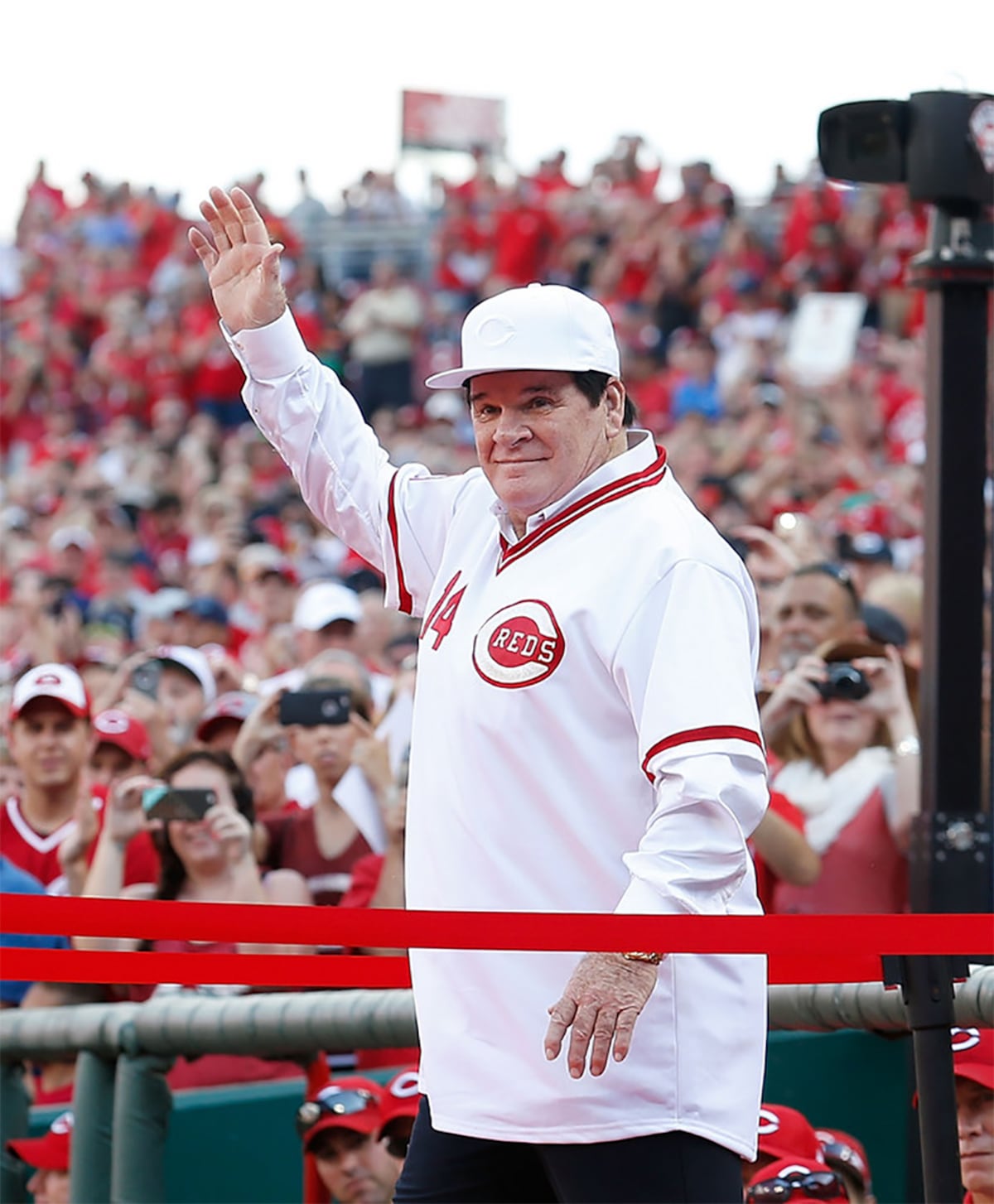 Trump anuncia indulto a Pete Rose, leyenda del béisbol vetada por apuestas