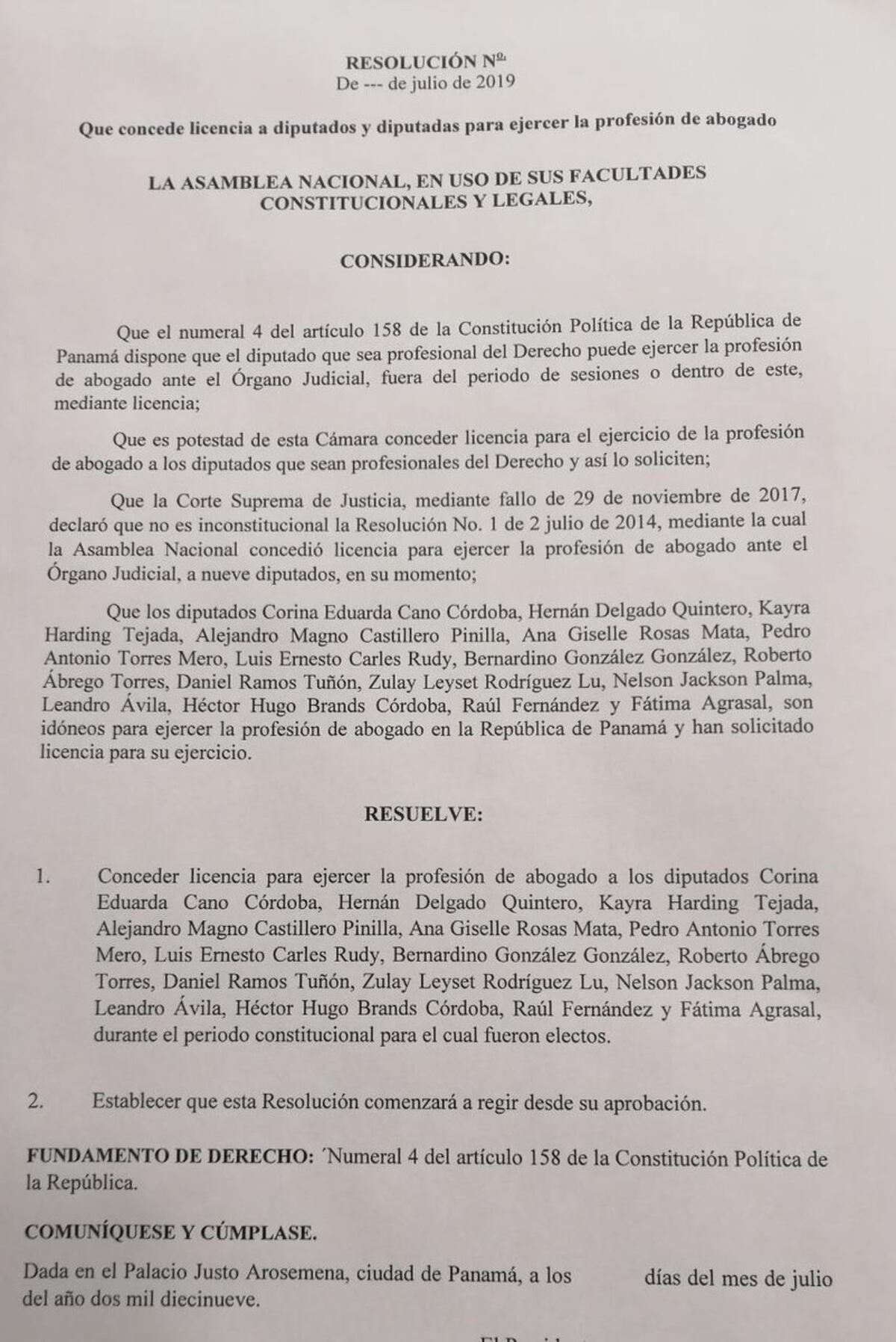 Conceden licencia a diputados, profesionales del derecho, para ejercer como abogados