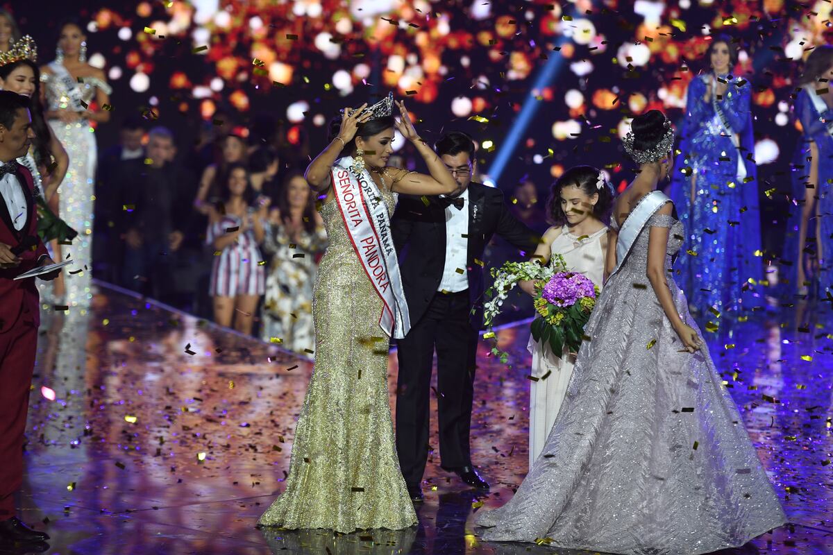 La ganadora del Señorita Panamá es de origen indio y filipino. Videos