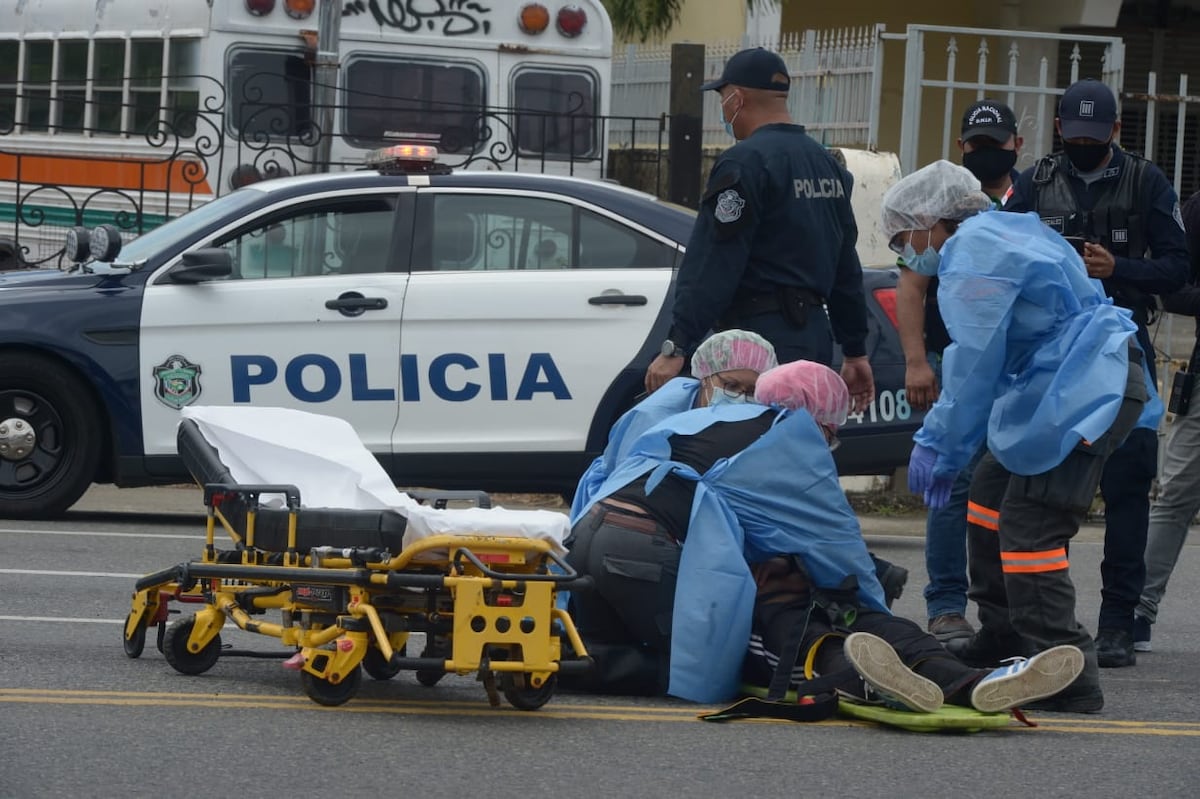 Lo que le pasó a un conductor este domingo de cuarentena por evadir un retén de la Policía Nacional. Videos 