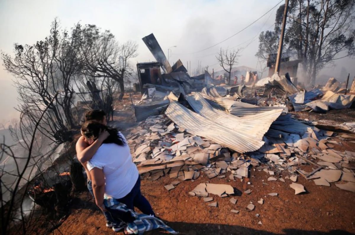 Unas 245 viviendas afectadas por incendio en Chile