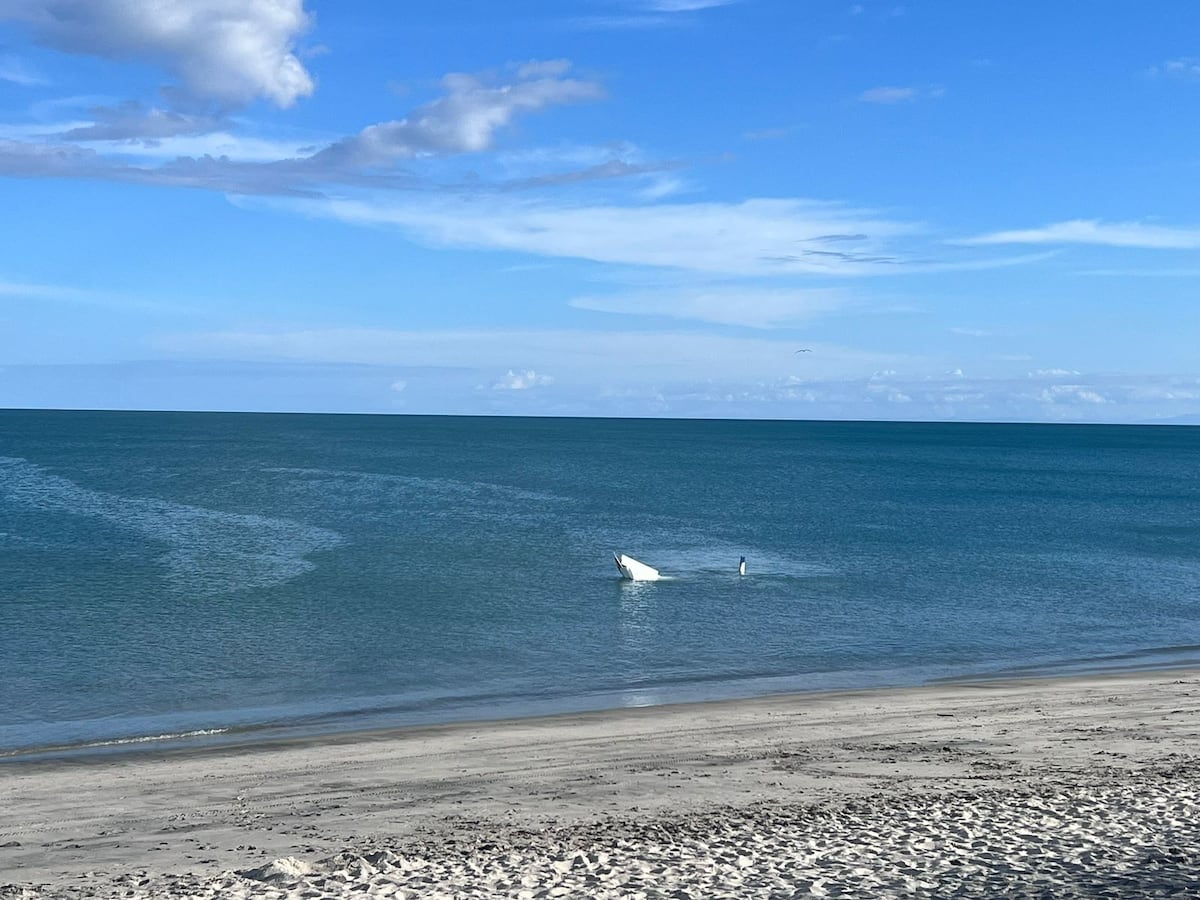 Cae avioneta en Farallón. Pescadores rescatan a los pilotos