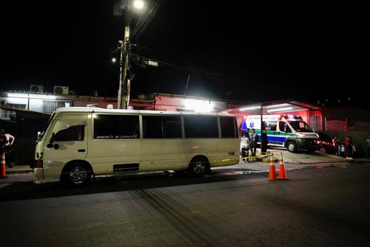 Bus de pasajeros queda en medio de una balacera en El Valle de Urracá.  Una pasajera muere. Video