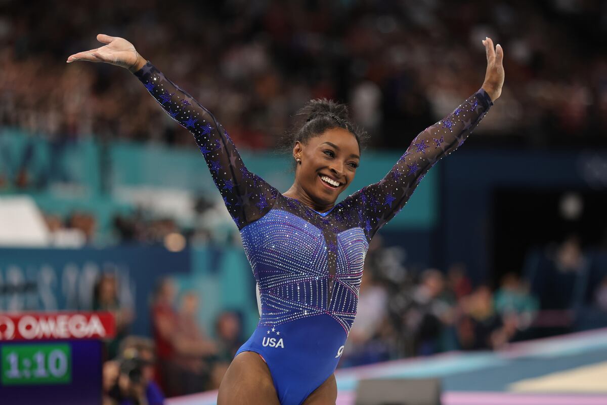 Oro y Leyenda: Simone Biles Conquista París y Entra en los Anales de la Gimnasia