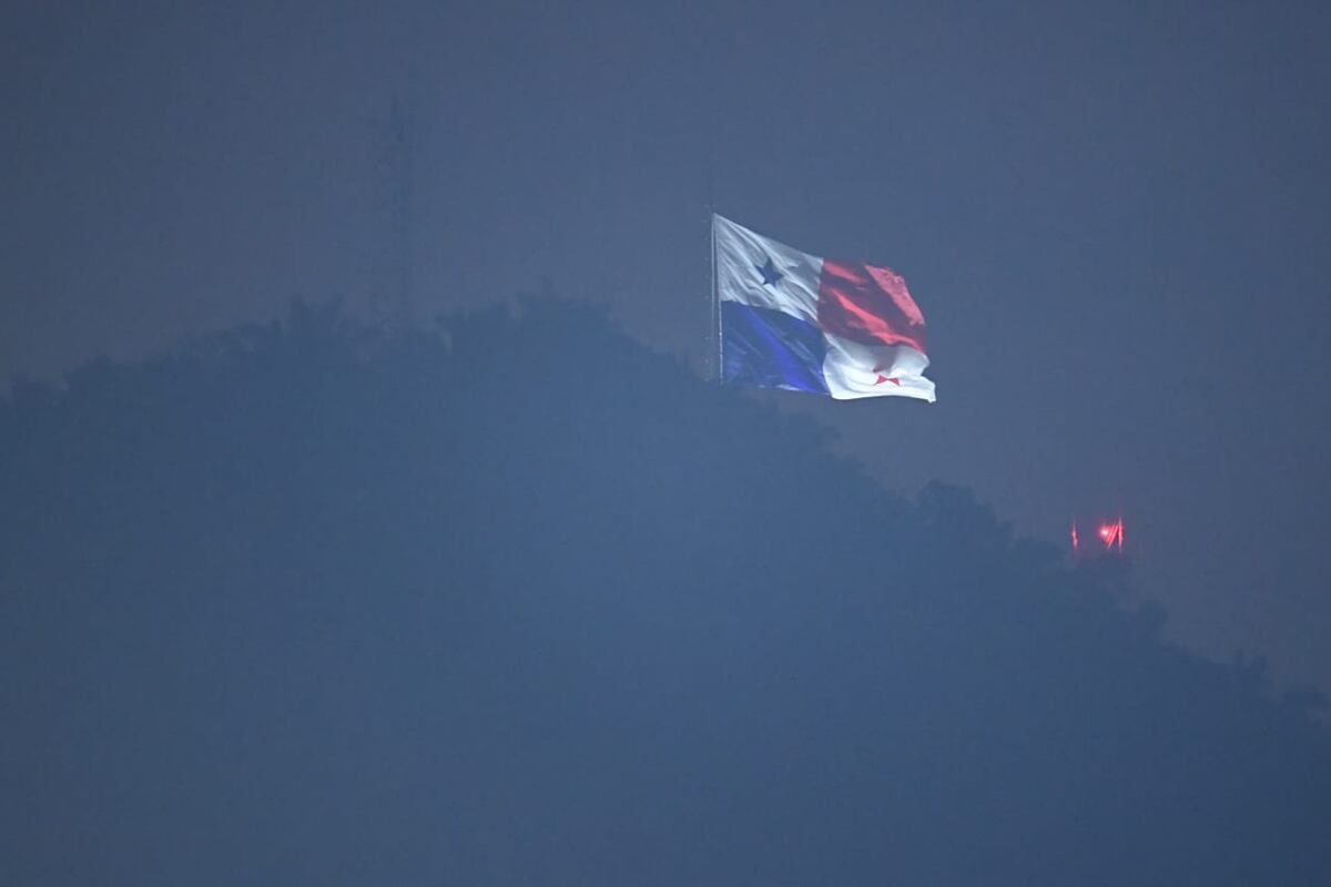 Así fue la primera romería del presidente Nito Cortizo en el Día de Los Difuntos. Videos