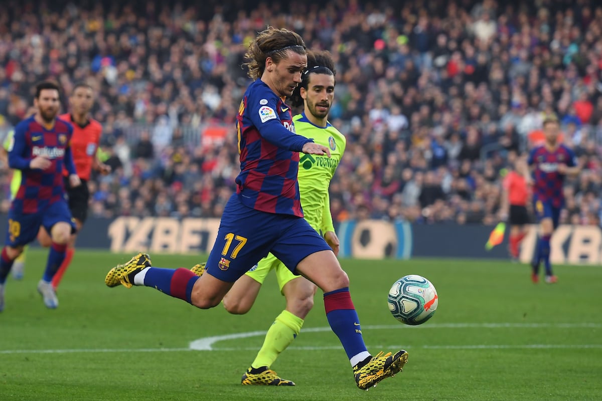 Griezmann y Sergi Roberto salvan al Barça ante el Getafe