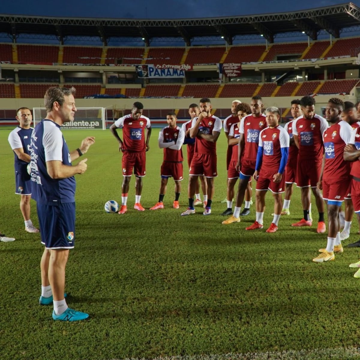 Christiansen habla del legado que quiere dejar en Panamá y recomienda un fichaje al Barça