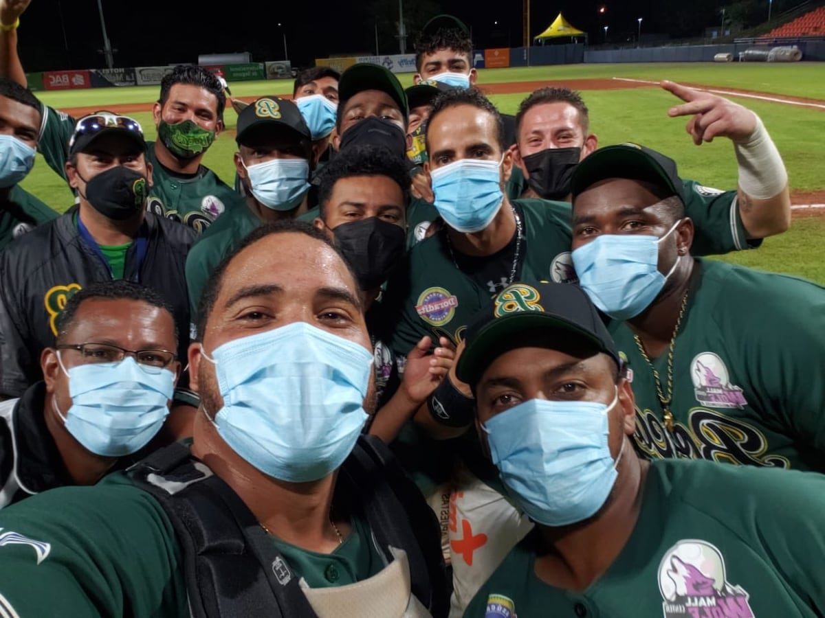 Bocas del Toro aplastó a Metro y va por el título del Campeonato Nacional de Béisbol