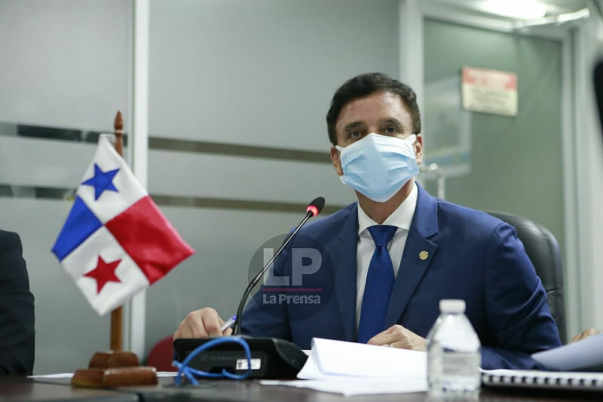 Contraloría reacciona. Revisará gastos de representación y movilización de alcaldes y representantes 