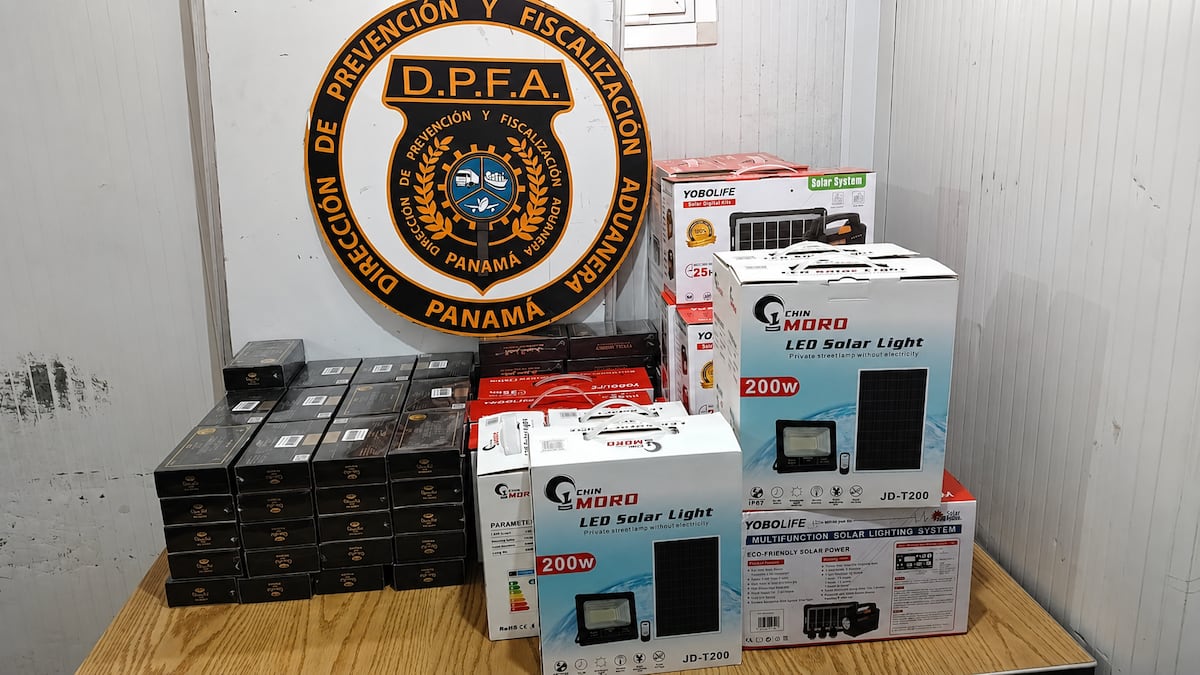 Incautan 73 cajas de suplementos afrodisíacos y equipos solares en Punto de Divisa