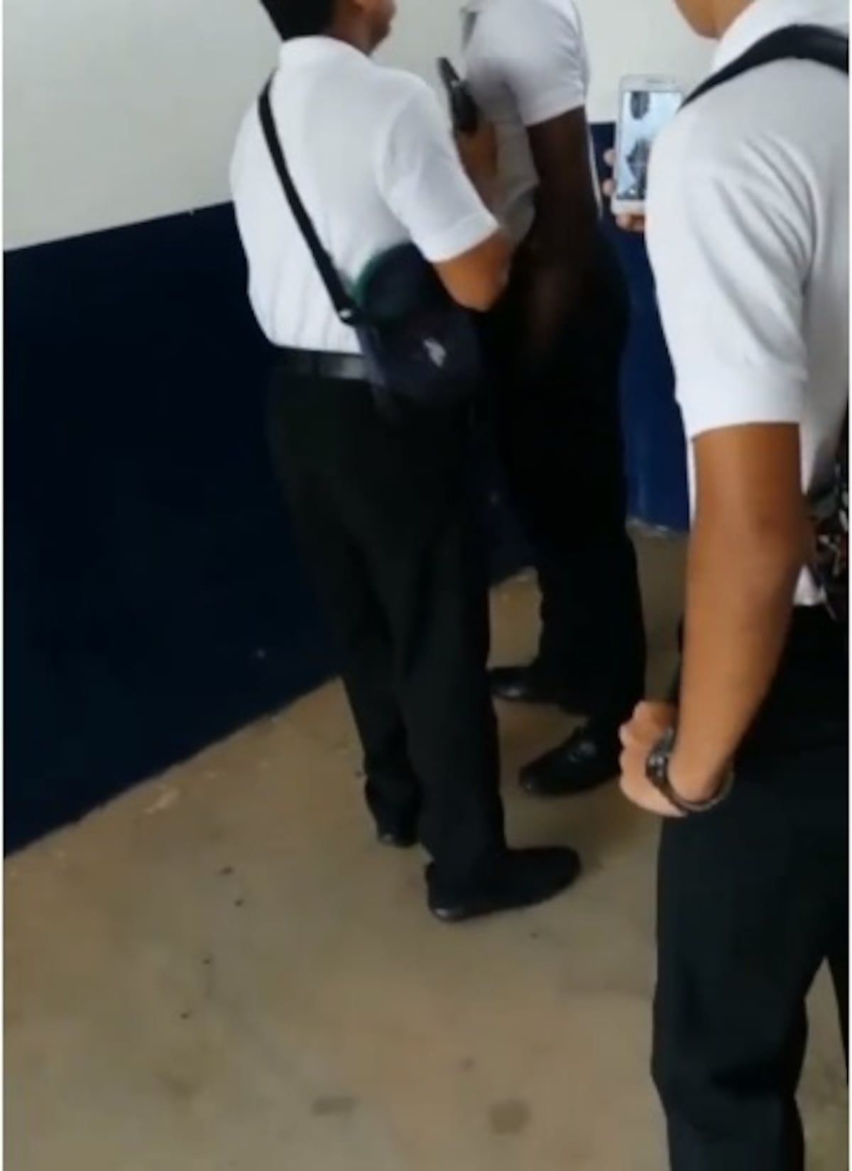 Estudiante que amenazó a otro con un arma de fuego será separado del ...