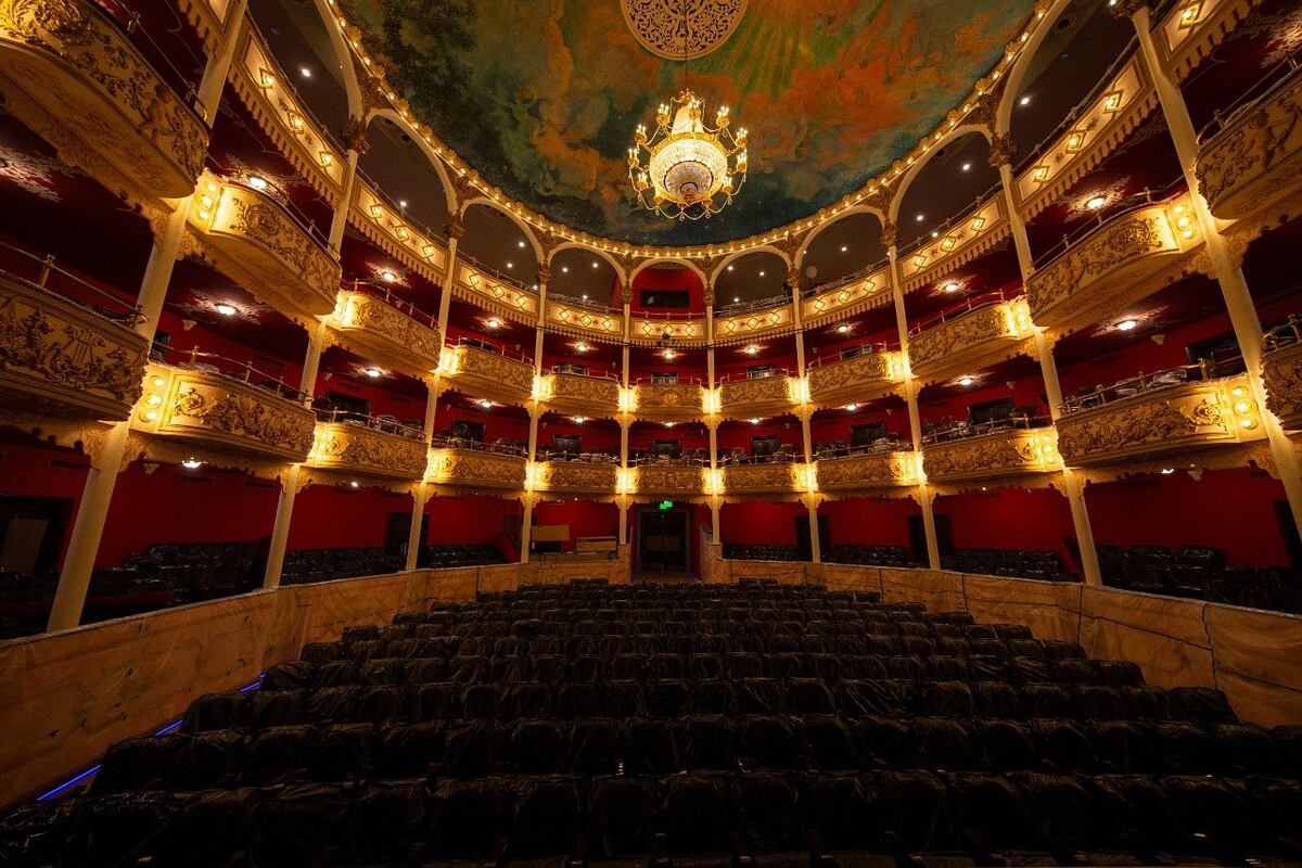 Teatro Nacional reabre sus puertas a la cultura