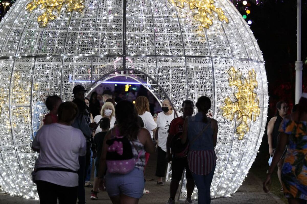 Nochebuena con cuido. Aunque estamos en mejor condición que el año pasado, hay una amenaza latente surgida por la nueva variante