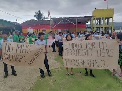Escuelas en las comarcas arrancan clases entre carencias