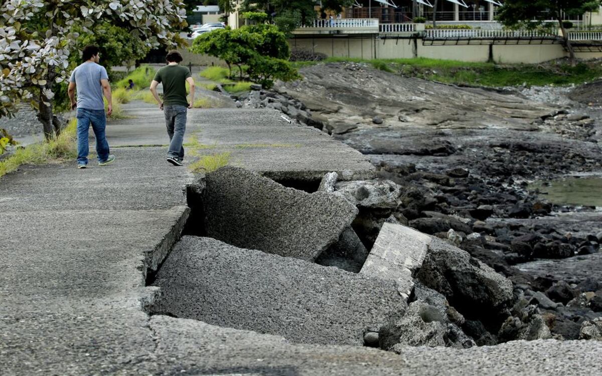 VIDEO | Denuncian obra por tirar 'desechos a la bahía' en Paitilla