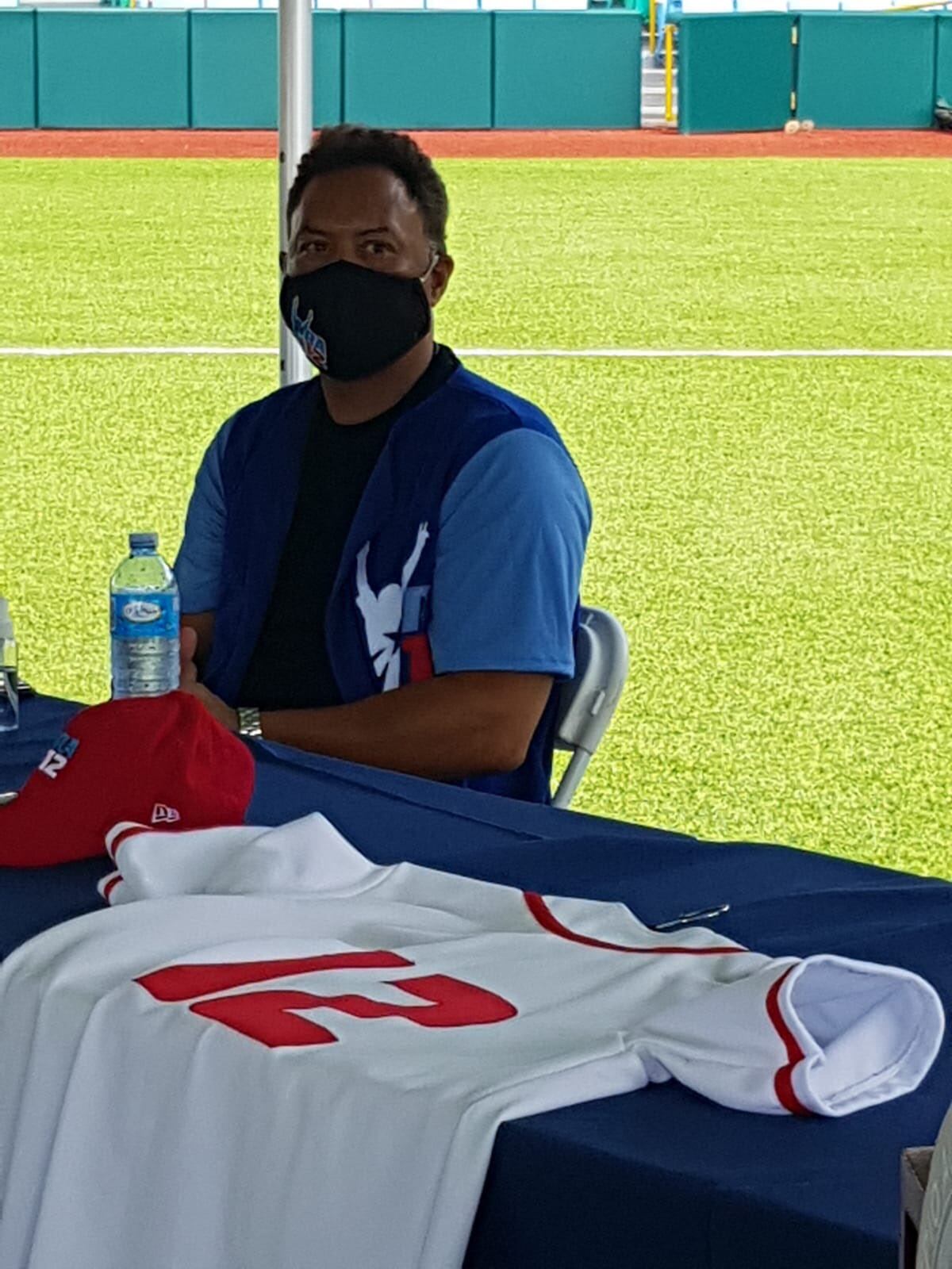 Roberto Alomar tendrá equipo en la Liga de Puerto Rico. ¿Copiará algún panameño la idea?