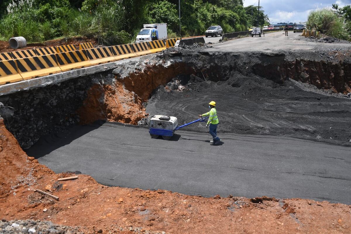 Trabajos de reparación en Loma Cová podrían estar listos para este sábado. Fotos