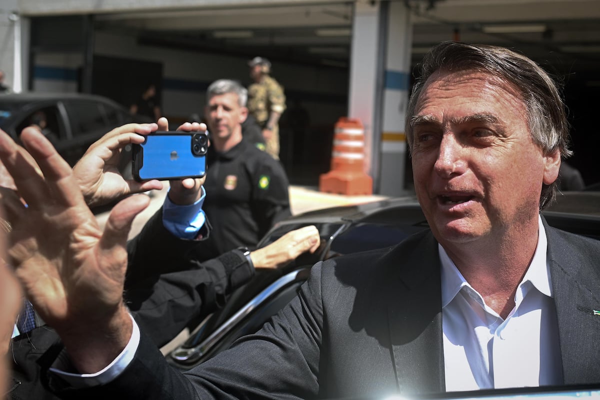 Bolsonaro afirma que nunca se vacunó contra covid