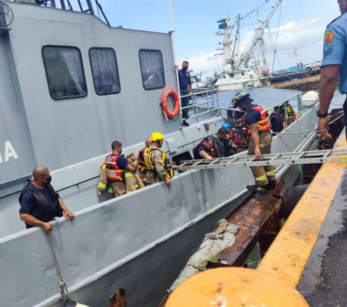 Por incendio de tres barcos pesqueros en Vacamonte. Autoridad Marítima de Panamá anuncia inicio de investigaciones