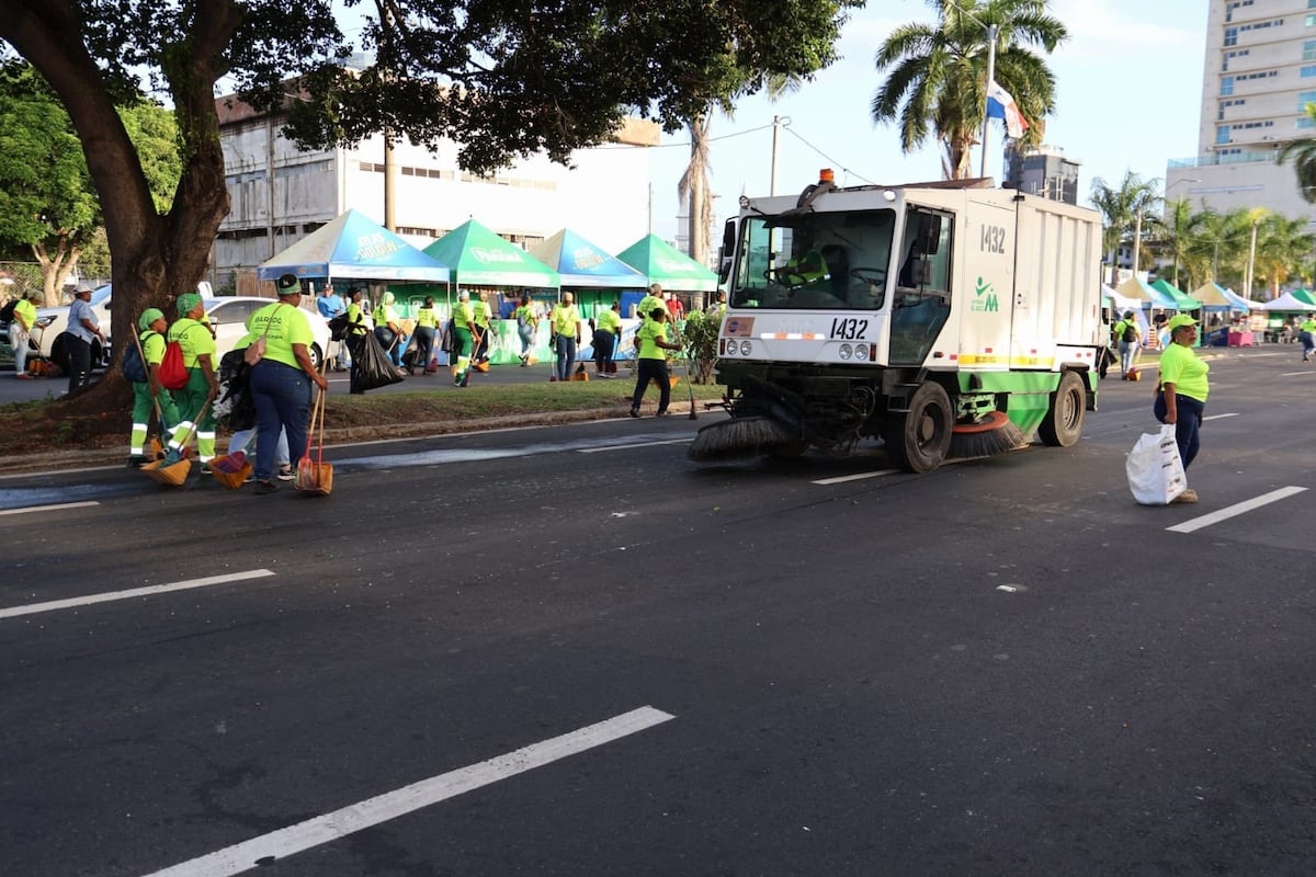 Carnavales 2025: Celebración deja hasta 5 toneladas de basura al día en la Cinta Costera