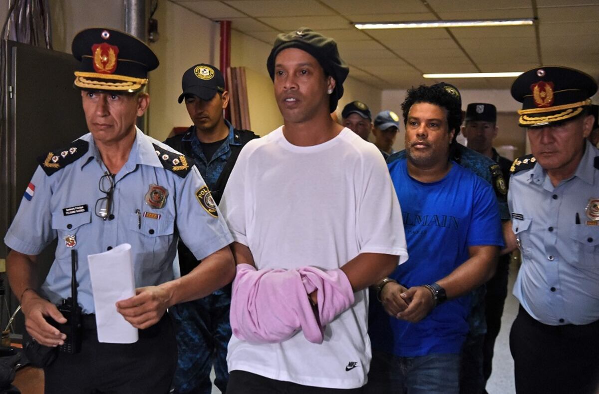 Otorgaron la prisión domiciliaria para Ronaldinho en Paraguay: la millonaria fianza que pagó