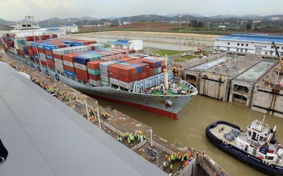 Buque paga precio récord por cruzar el Canal de Panamá