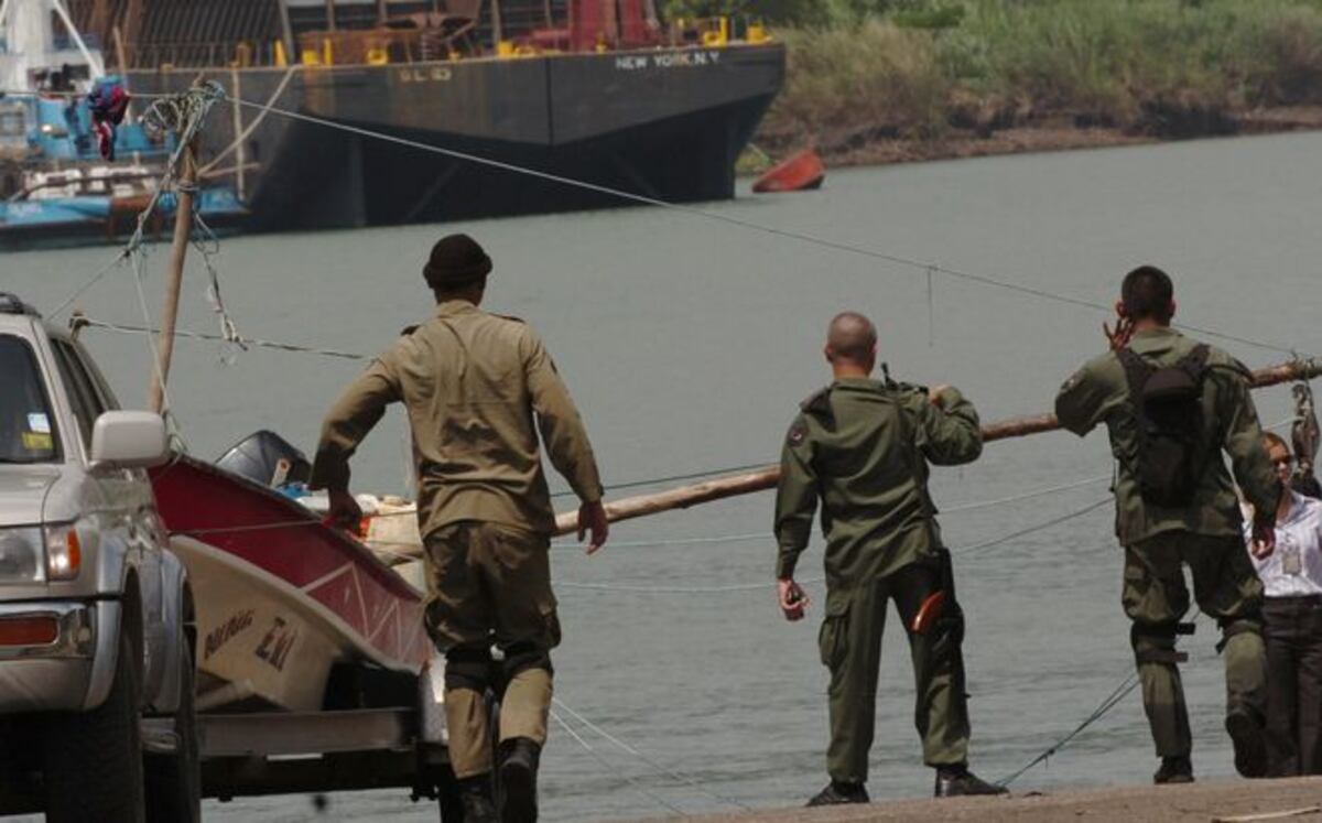 A audiencia policías acusados de matar a pescadores