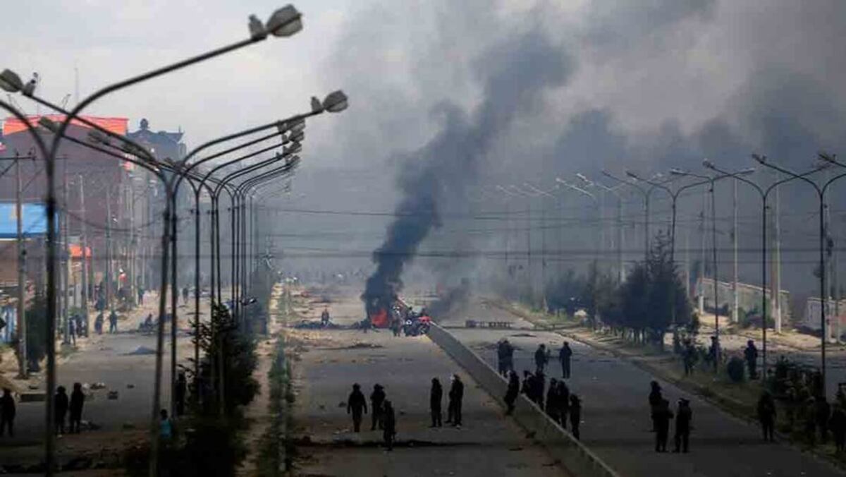 Enfrentamientos entre manifestantes y militares en Bolivia deja tres muertos y 30 heridos