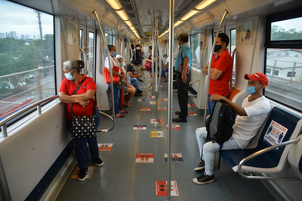 El Metro reitera que se mantendrá el uso obligatorio de la mascarilla para sus usuarios