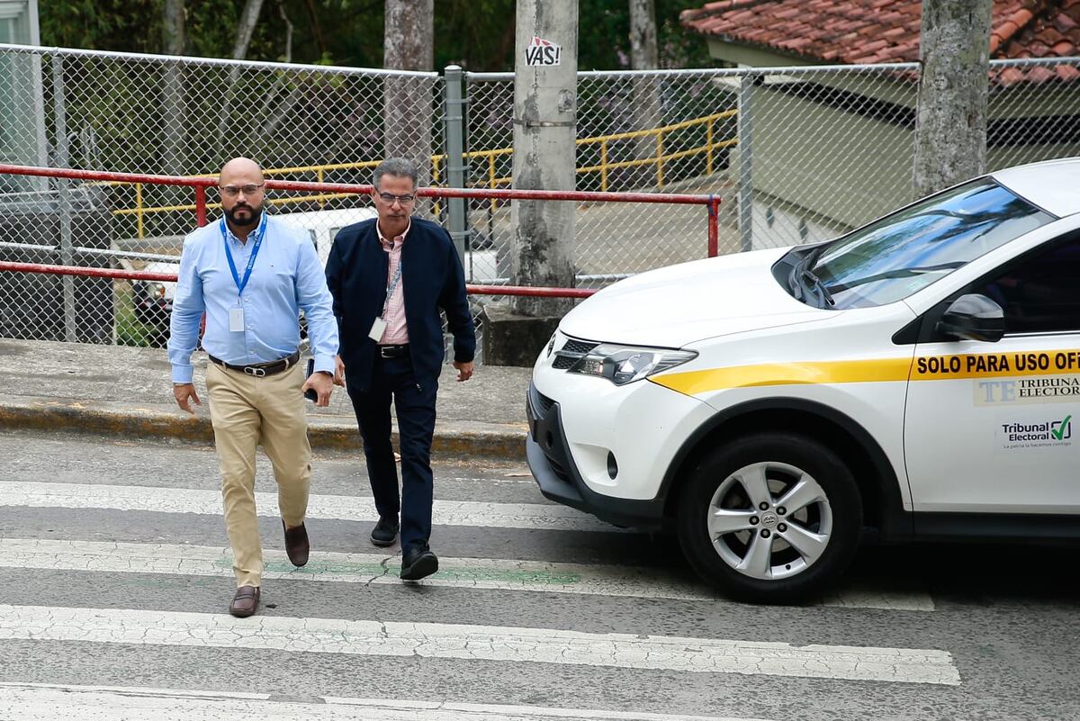 New Business: Funcionarios del TE visitan la Corte por sentencia de Ricardo Martinelli