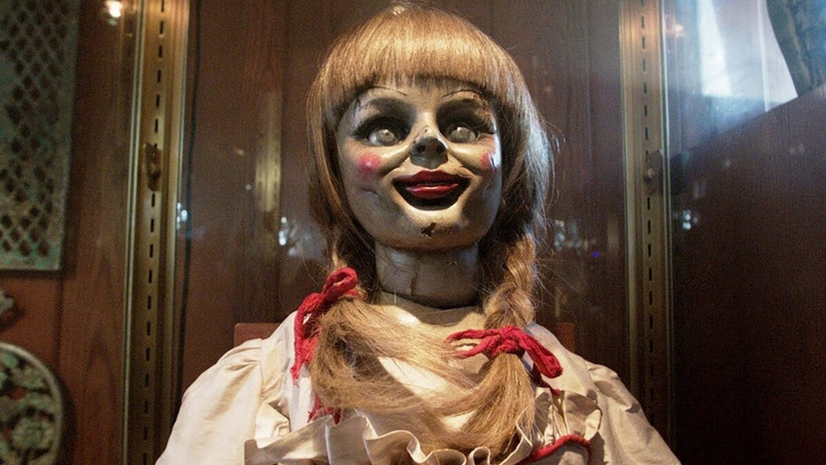 Para poner los pelos de punta. Supuesta desaparición de la terrorífica muñeca Annabelle desata la verdadera locura en Twitter