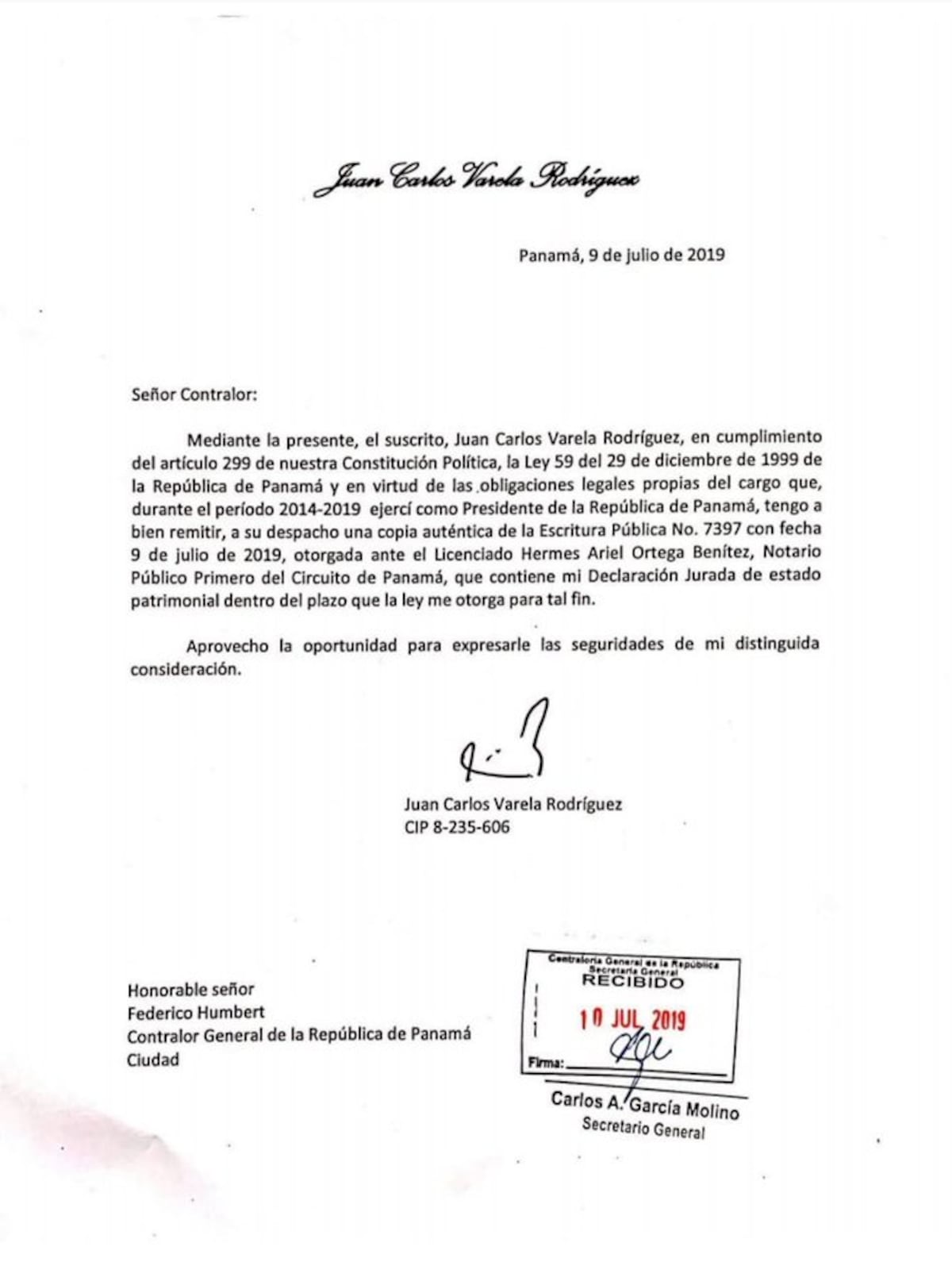 Varela presenta su declaración de bienes