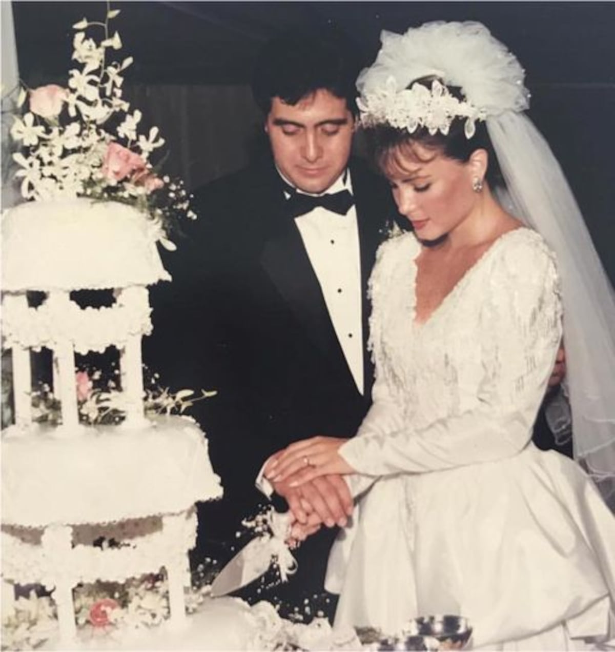 Martín Torrijos y Vivian celebran aniversario de bodas. Él muestra cómo  lucían cuando se casaron +Fotos