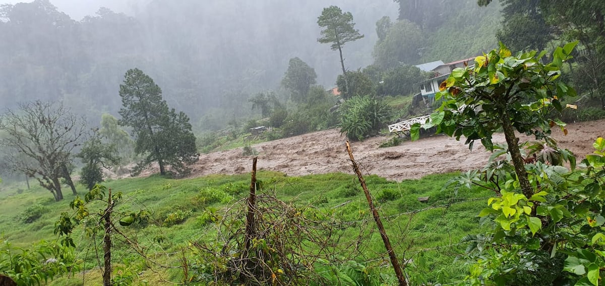 Chiriquí azotada por la lluvia. Una mujer llora ante las inclemencias del tiempo | Video