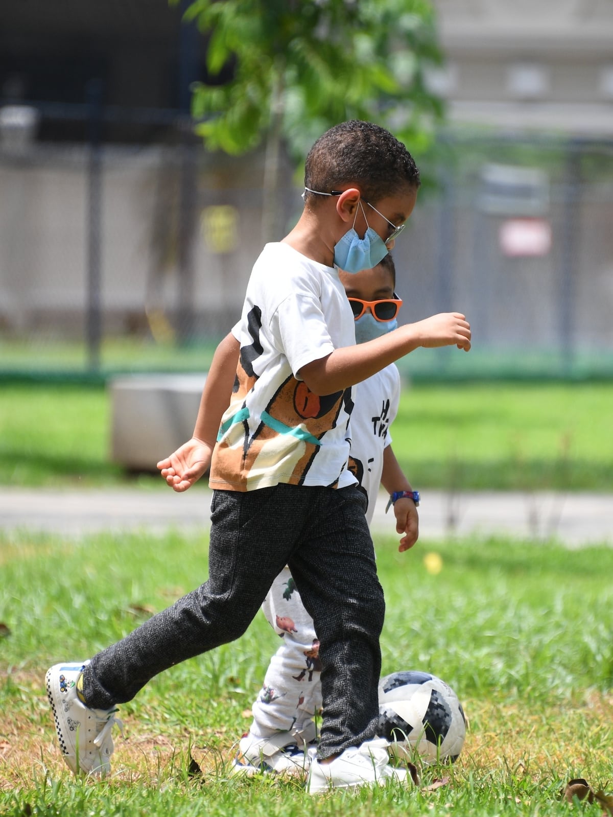 La hora de los Pelaos. Este sábado más niños salieron de casa