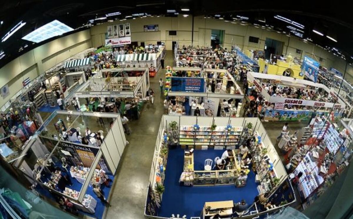 Una noche llena de letras en la Feria del Libro 