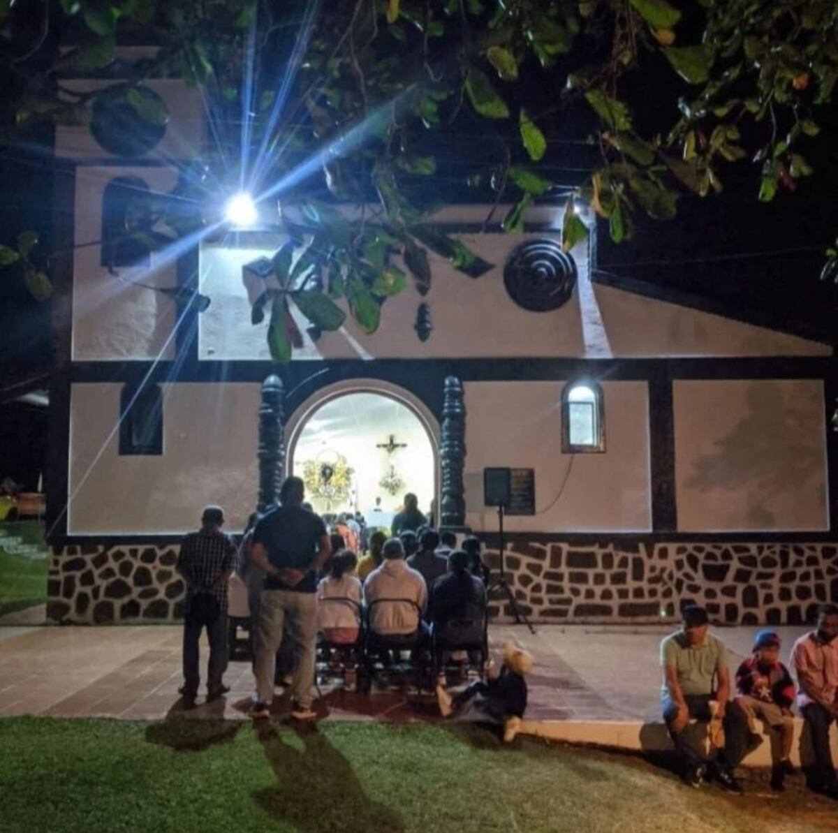 Saludan a Don Bosco en el Rincón de Las Palmas de Penonomé