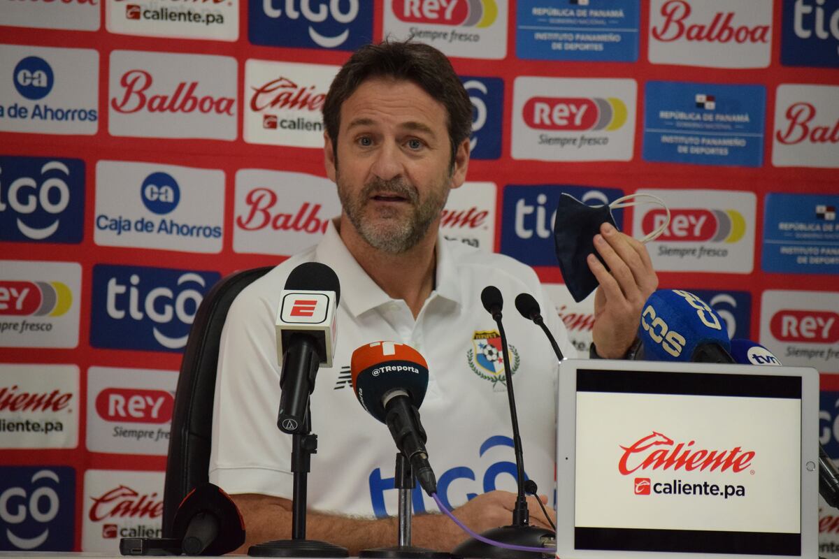 Christiansen se quita la máscara y habla sobre la ausencia de Román Torres: ‘ Él eligió que escogiera a otro’