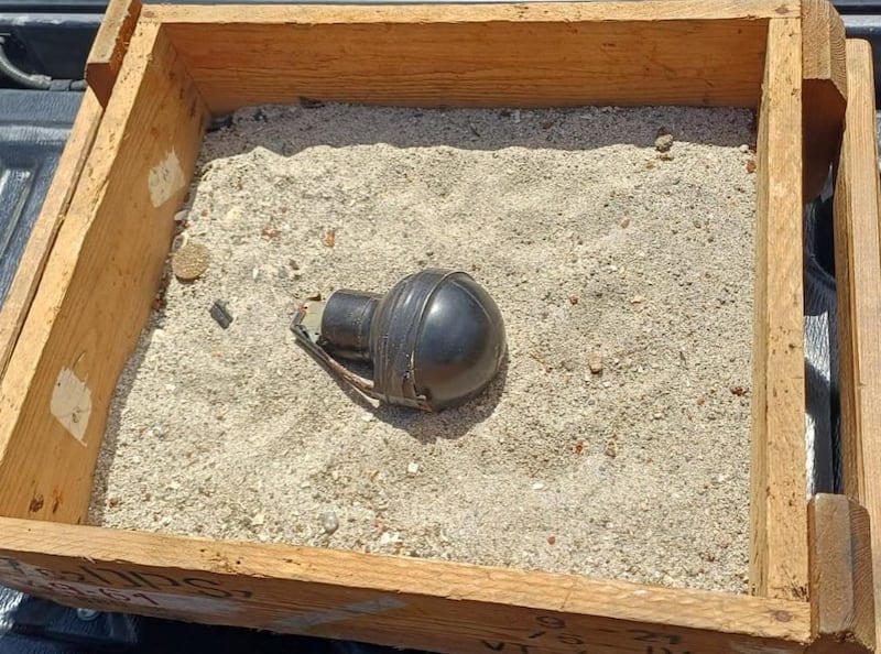 ¡Qué demencia! lo encuentran con una granada en plena vía pública en San Miguelito