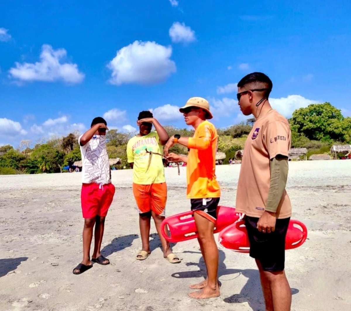 El mar habló: Bandera roja y amarilla en playas La Ensenada y El Uverito por presencia de serpientes marinas