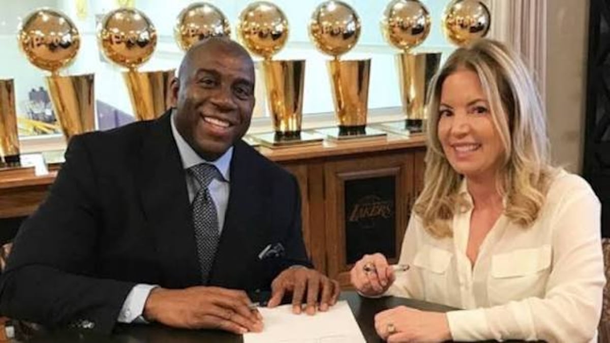¡Guerra en los Lakers! Jeanie Buss demanda a sus hermanos y denuncia maniobras “maquiavélicas”