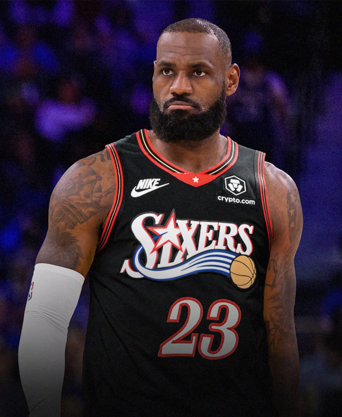 LeBron James sorprende y firma con los Sixers