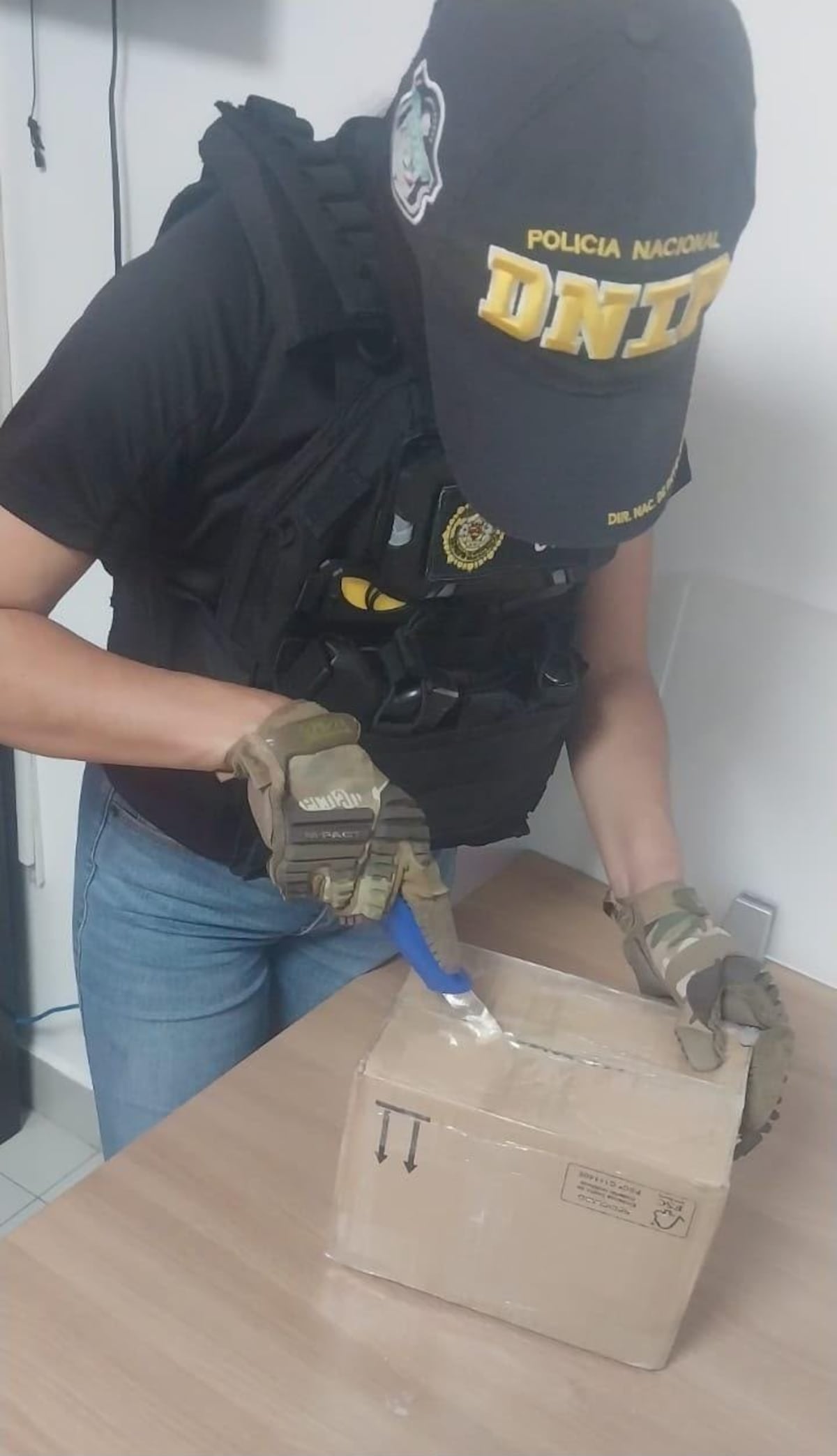 ¡Alerta en el correo! Hallan 50 frascos con presunta heroína en Tocumen